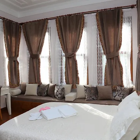 Butik מלון איזמיט